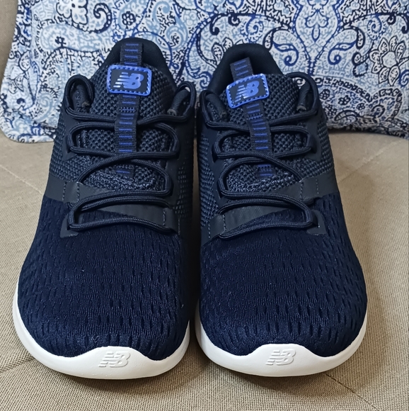 New Balance District Run V1 running shoes eclipse NWOT - Picture 3 of 8